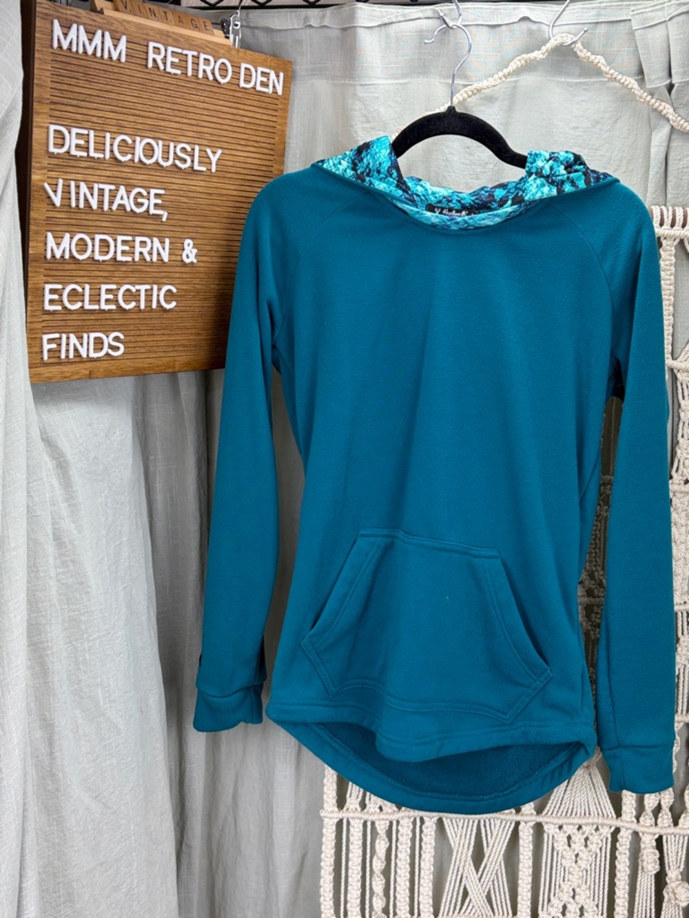 Huntworth Teal Hooded Pullover Sweatshirt with Patterned Hood Lining | Small